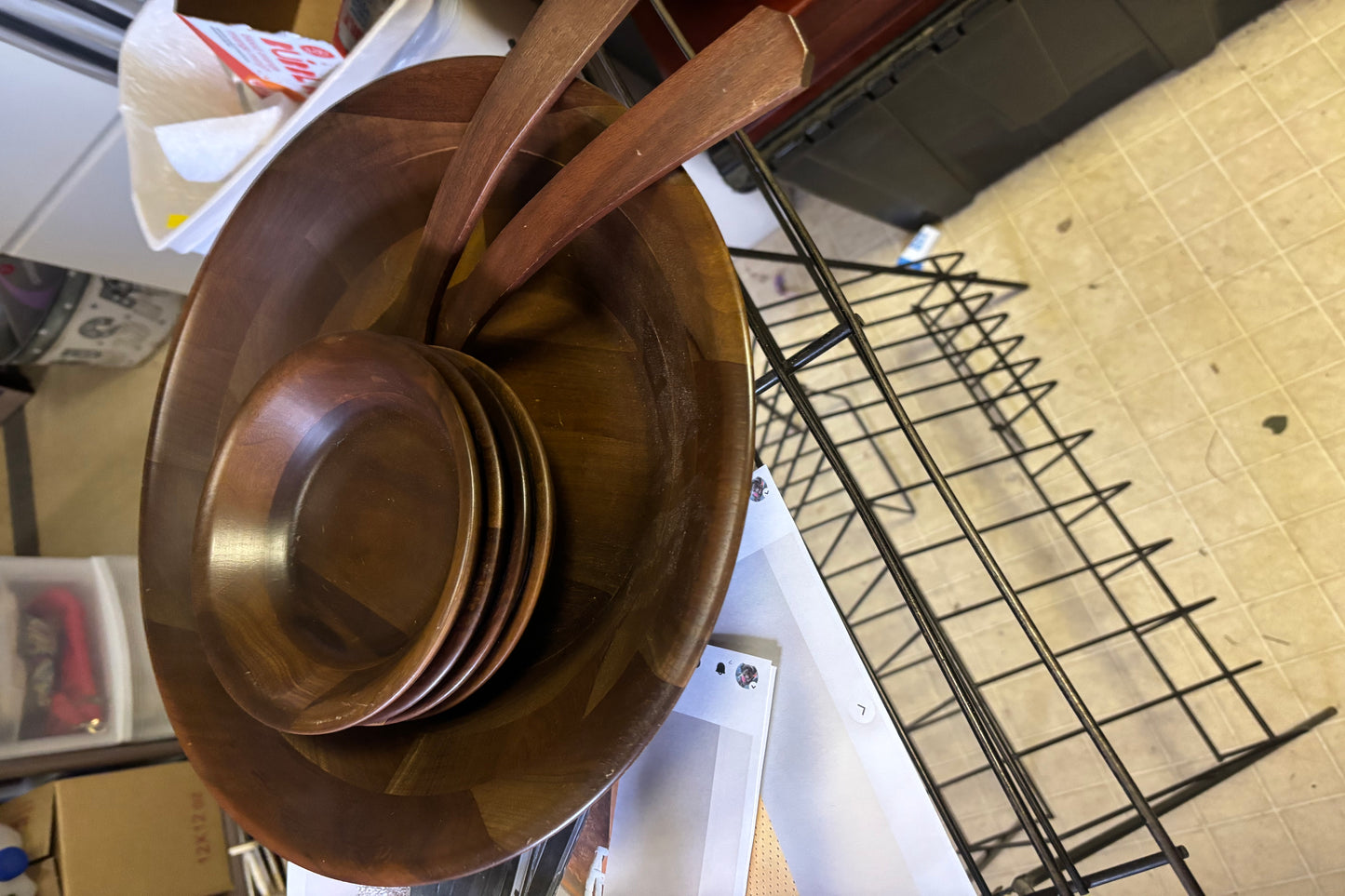 VINTAGE WALNUT SALAD SET W/UTENSILS