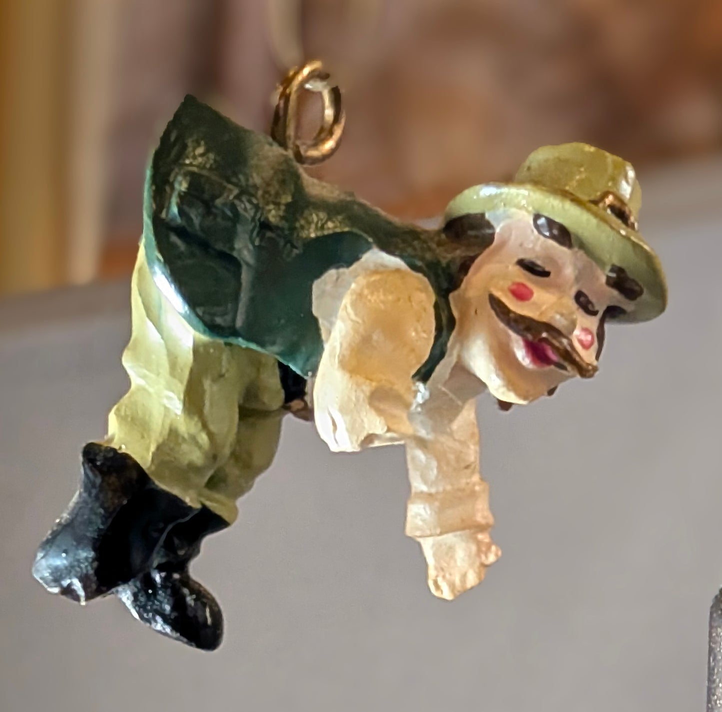 VTG 2004 HOOKED FISHERMAN ORNAMENT