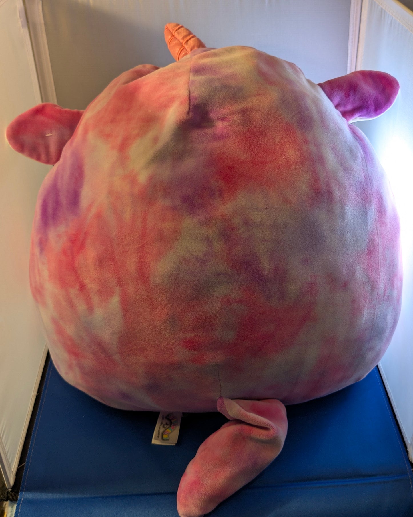 "LOLA" SQUISHMALLOW UNICORN HARD TO FIND!