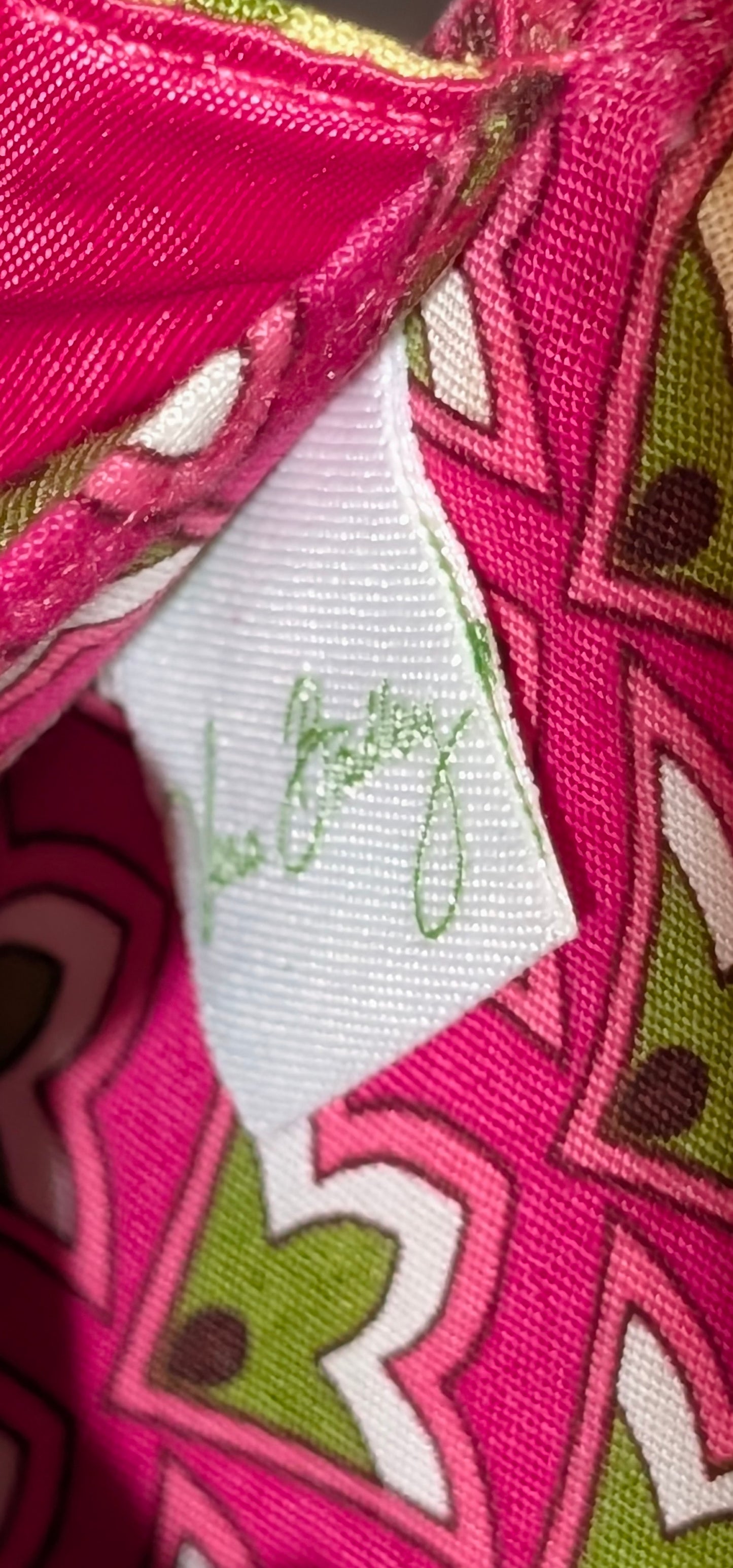 VERA BRADLEY YOUR TURN LOCK WRISTLET