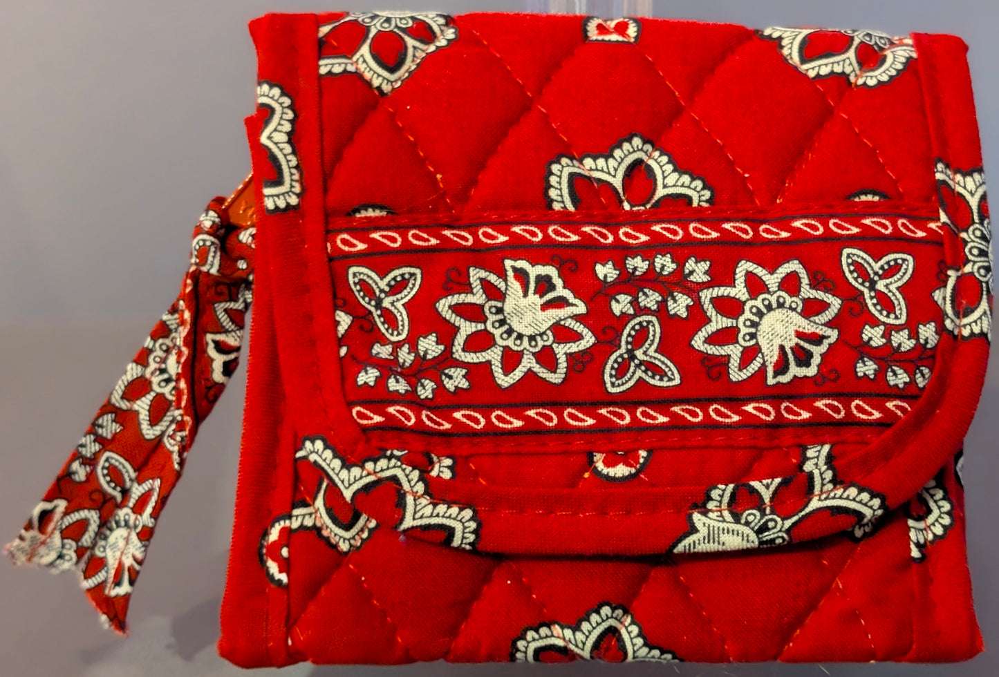 VERA BRADLEY TRIFOLD WALLET