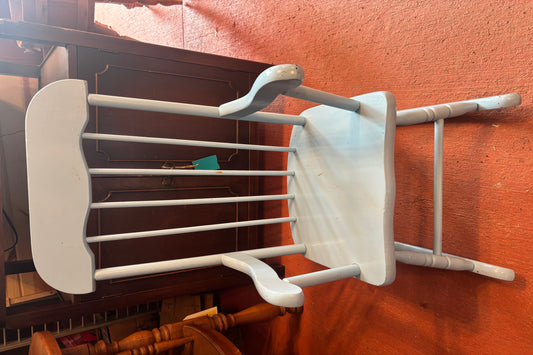 CHILDS ROCKING CHAIR