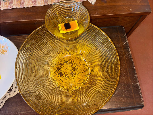 MCM AMBER SORENO CHIP BOWL W/ORIG DIP HOLDER