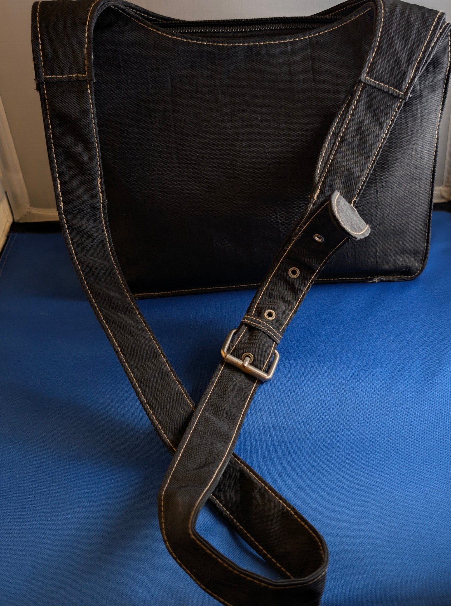 VTG Eddie Bauer Unisex Crossbody Bag