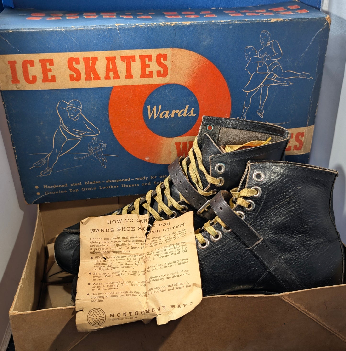 VINTAGE MINT MENS SKATES