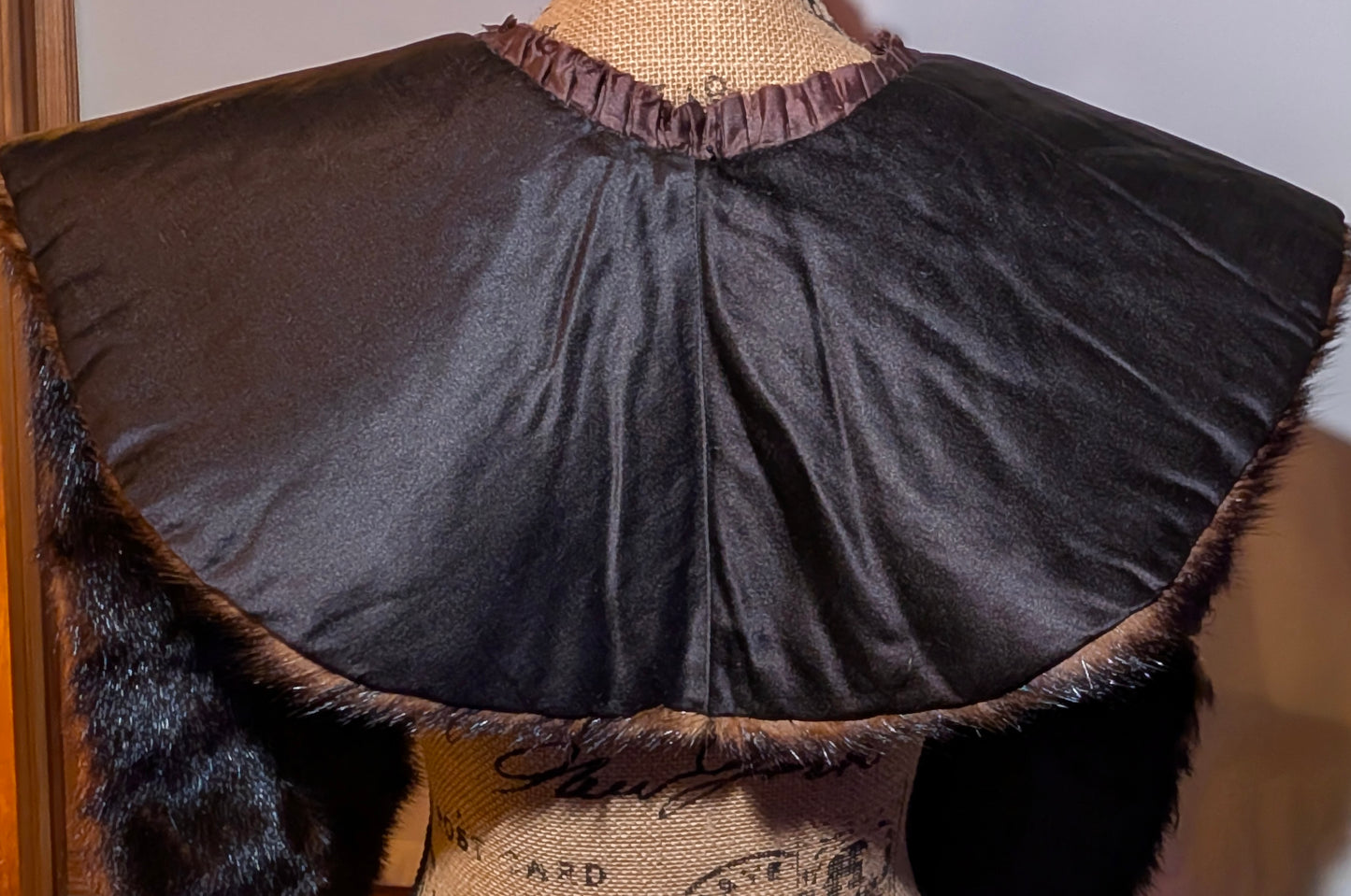 VINTAGE 1940'S/1950'S GENUINE MINK STOLE