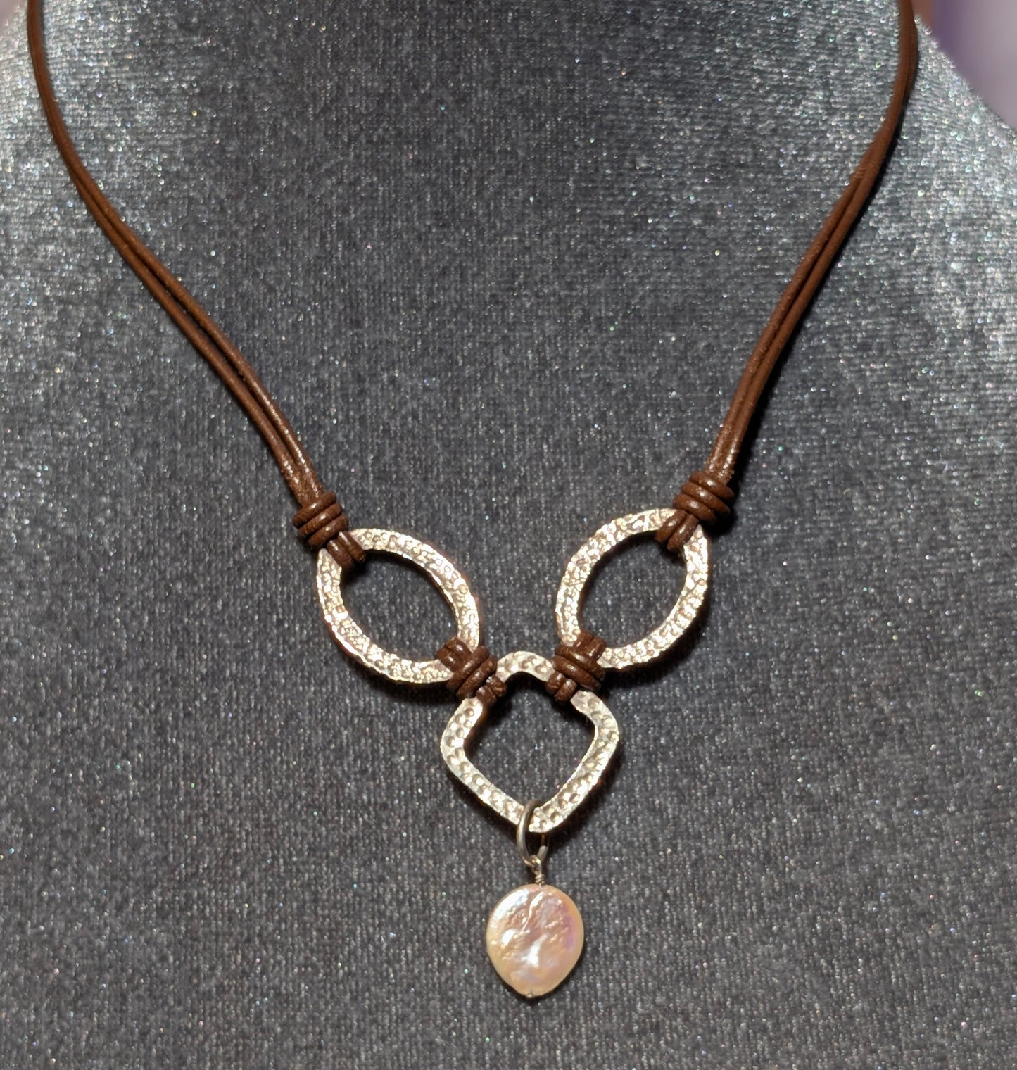 RETIRED COIN PEARL LEATHER