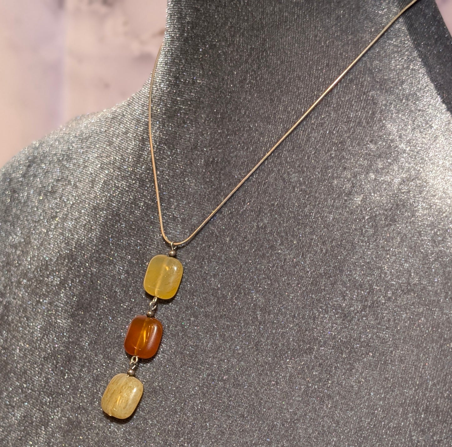 TRIPLE AGATE NECKLACE