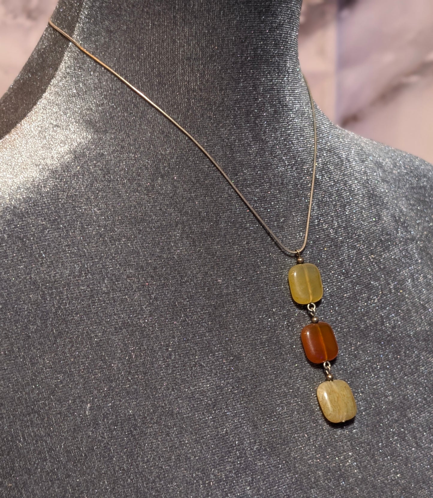 TRIPLE AGATE NECKLACE