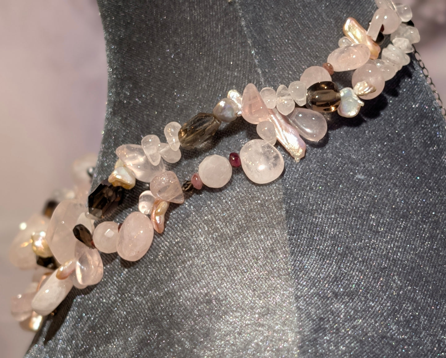 ROSE & SMOKEY QUARTZ & PEARL NECKLACE