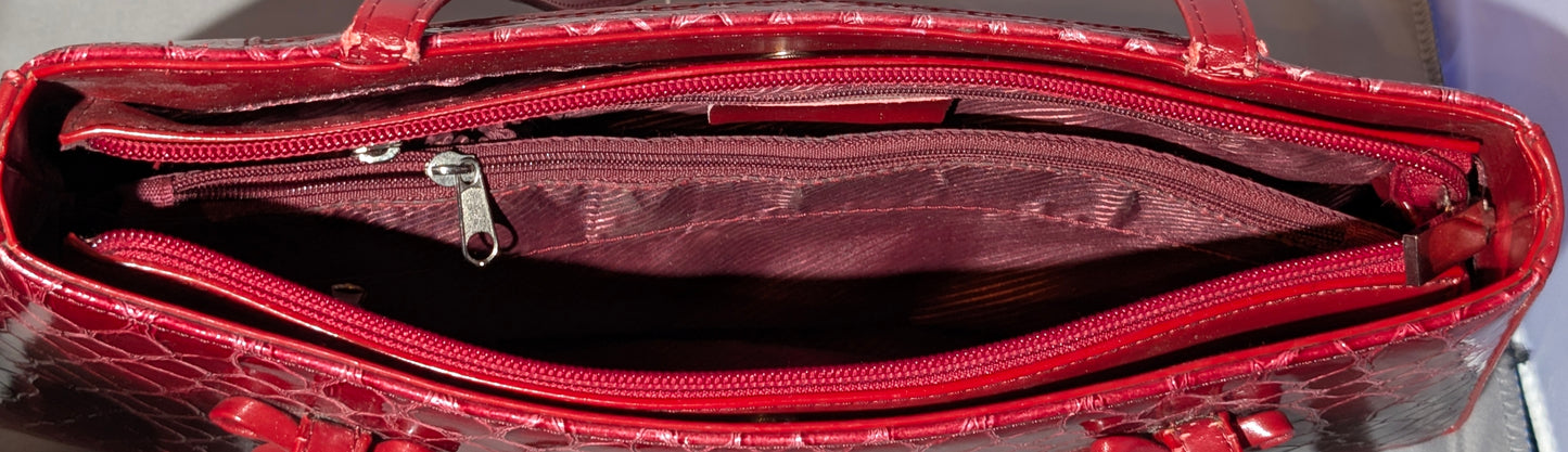 ROMANTIC RED BOUTIQUE PURSE
