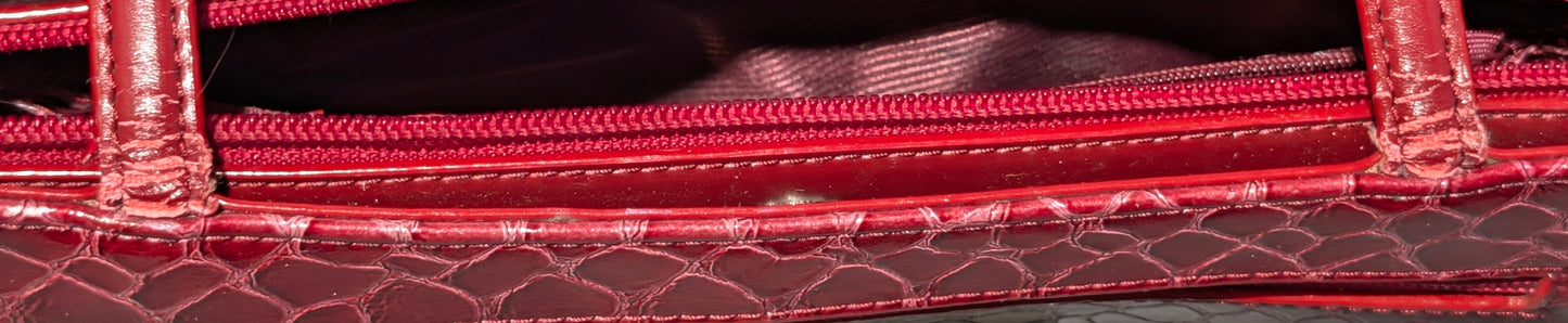 ROMANTIC RED BOUTIQUE PURSE