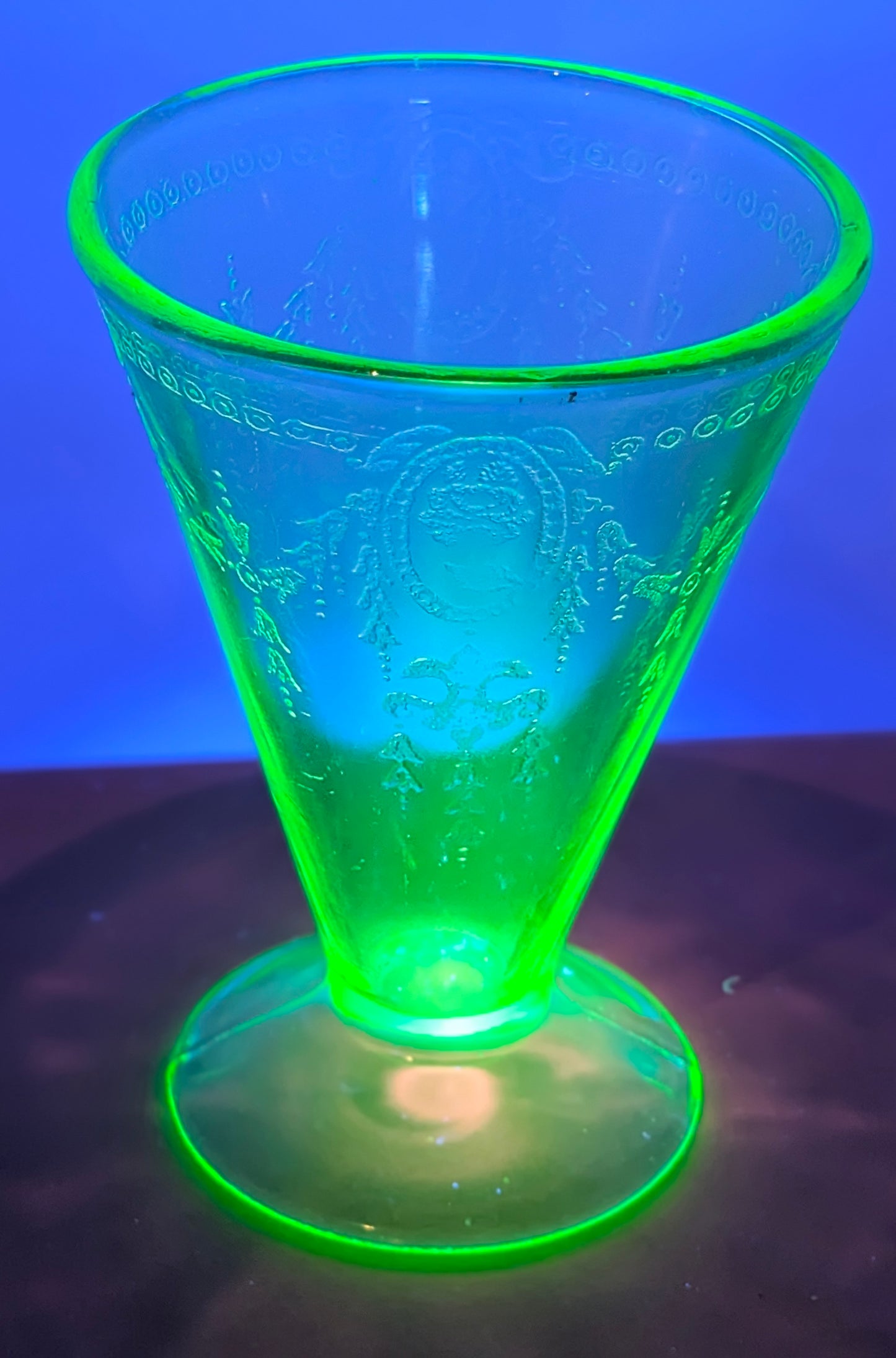 1931 "ROSE CAMEO" BELMONT TUMBLER