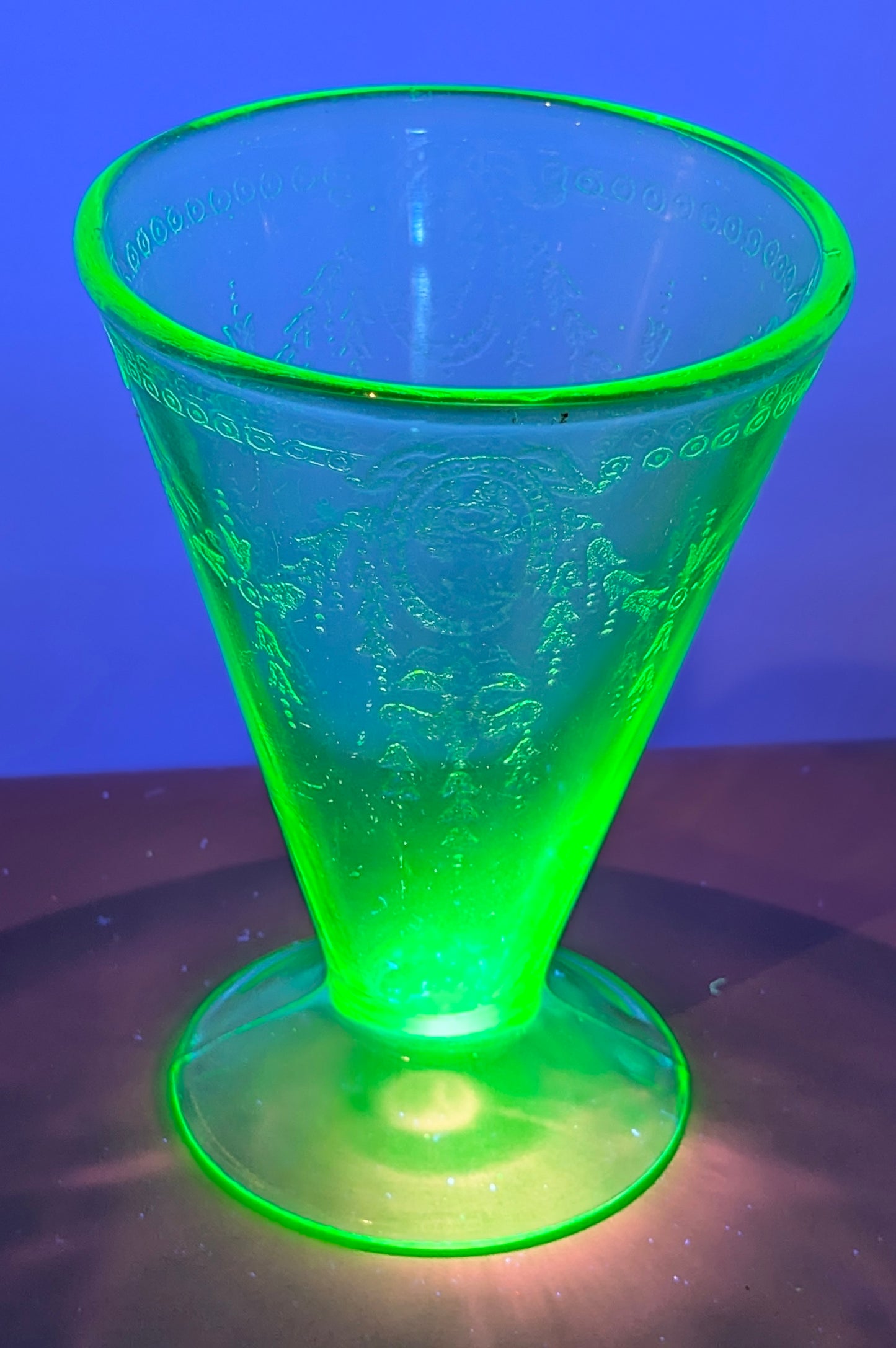 1931 "ROSE CAMEO" BELMONT TUMBLER