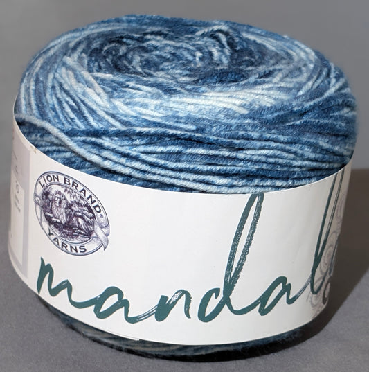 LION MANDALA OMBRE YARN CAKE