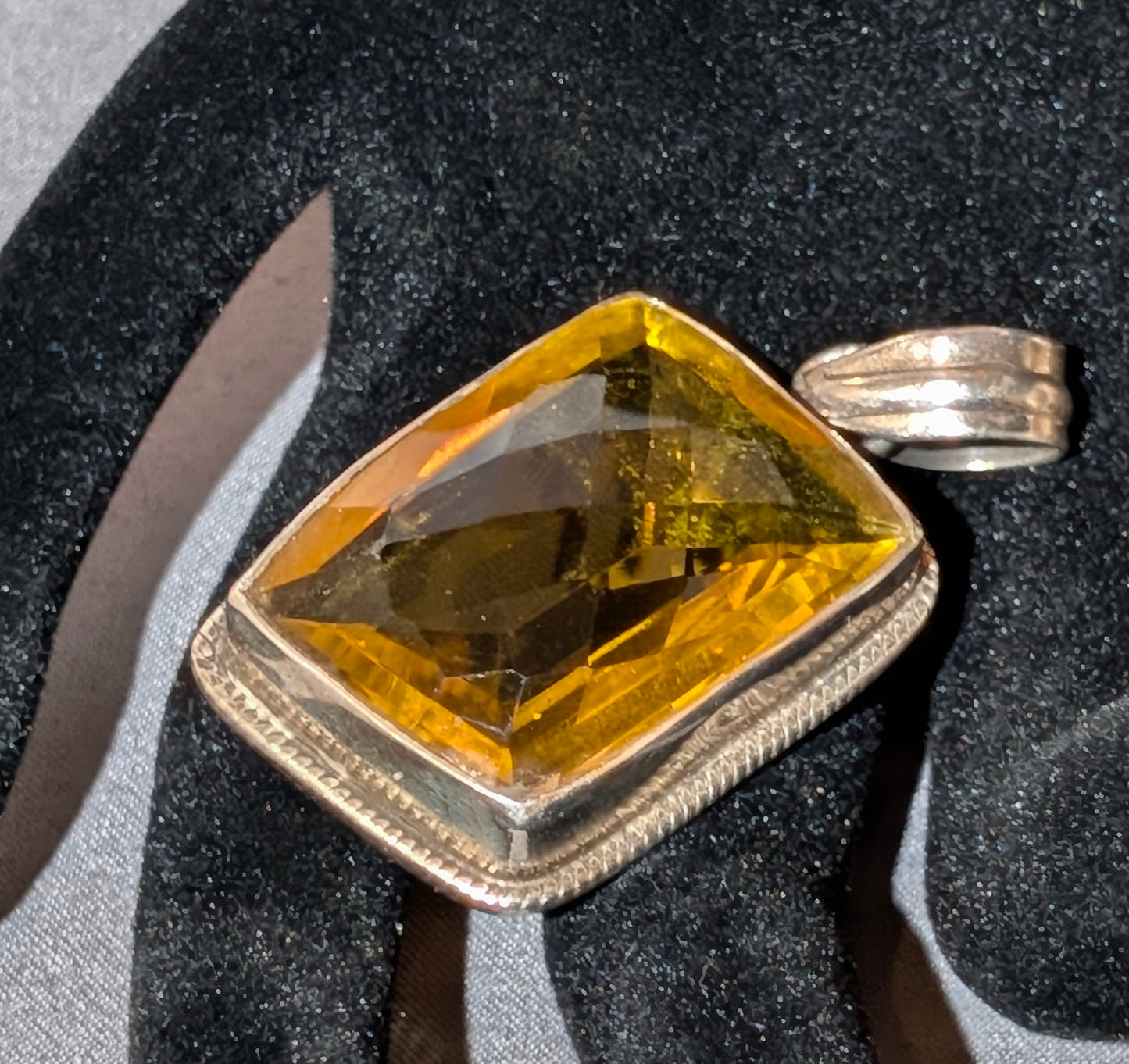 925 SS CITRINE PENDANT