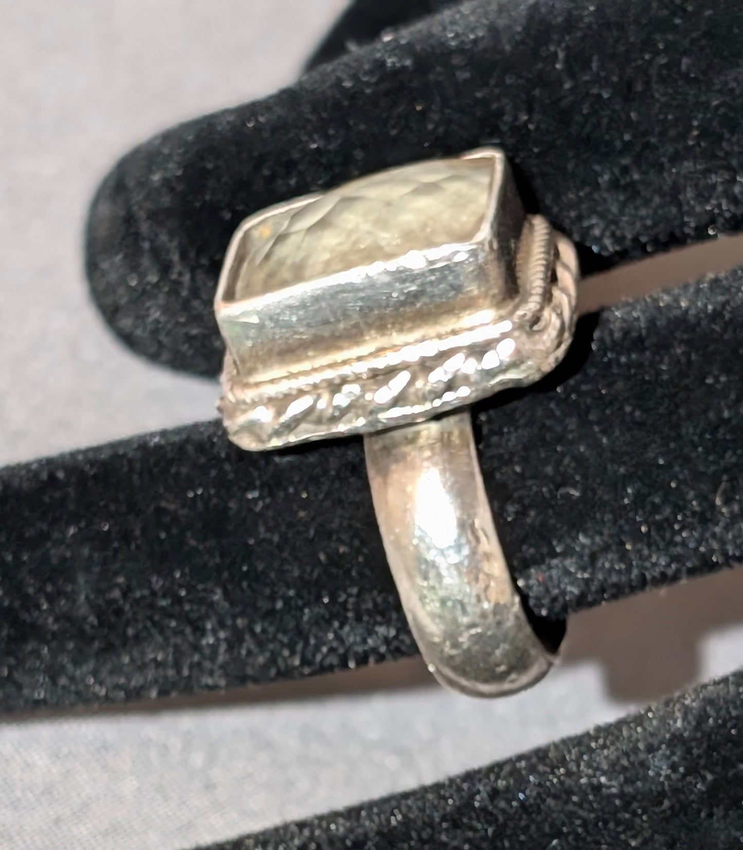 VTG 925 QUARTZ RING