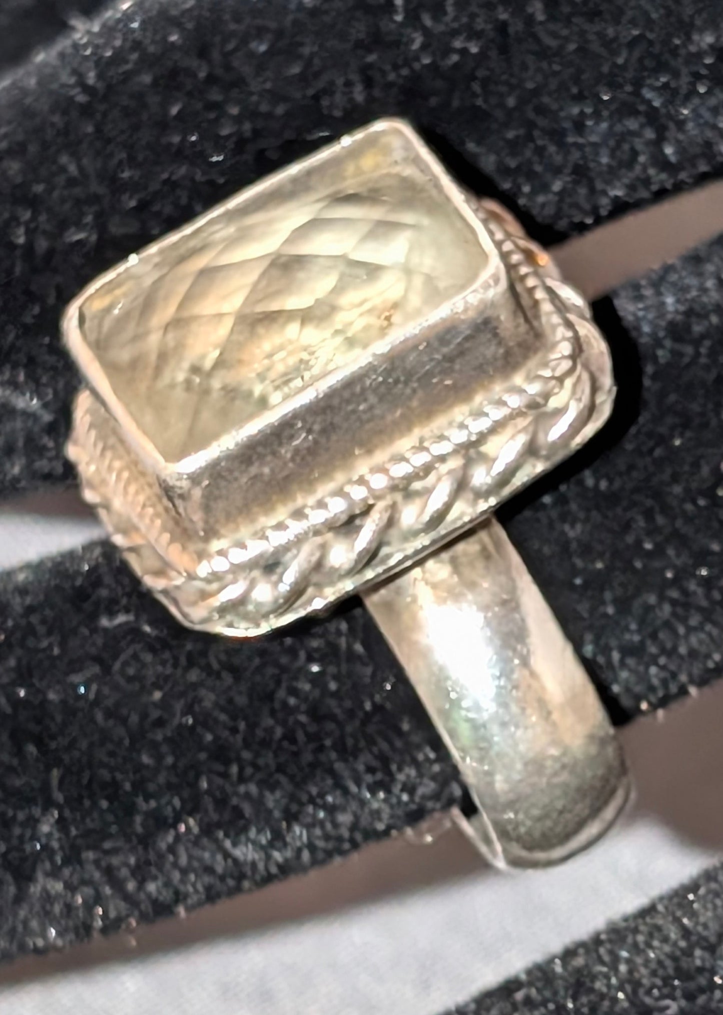 VTG 925 QUARTZ RING