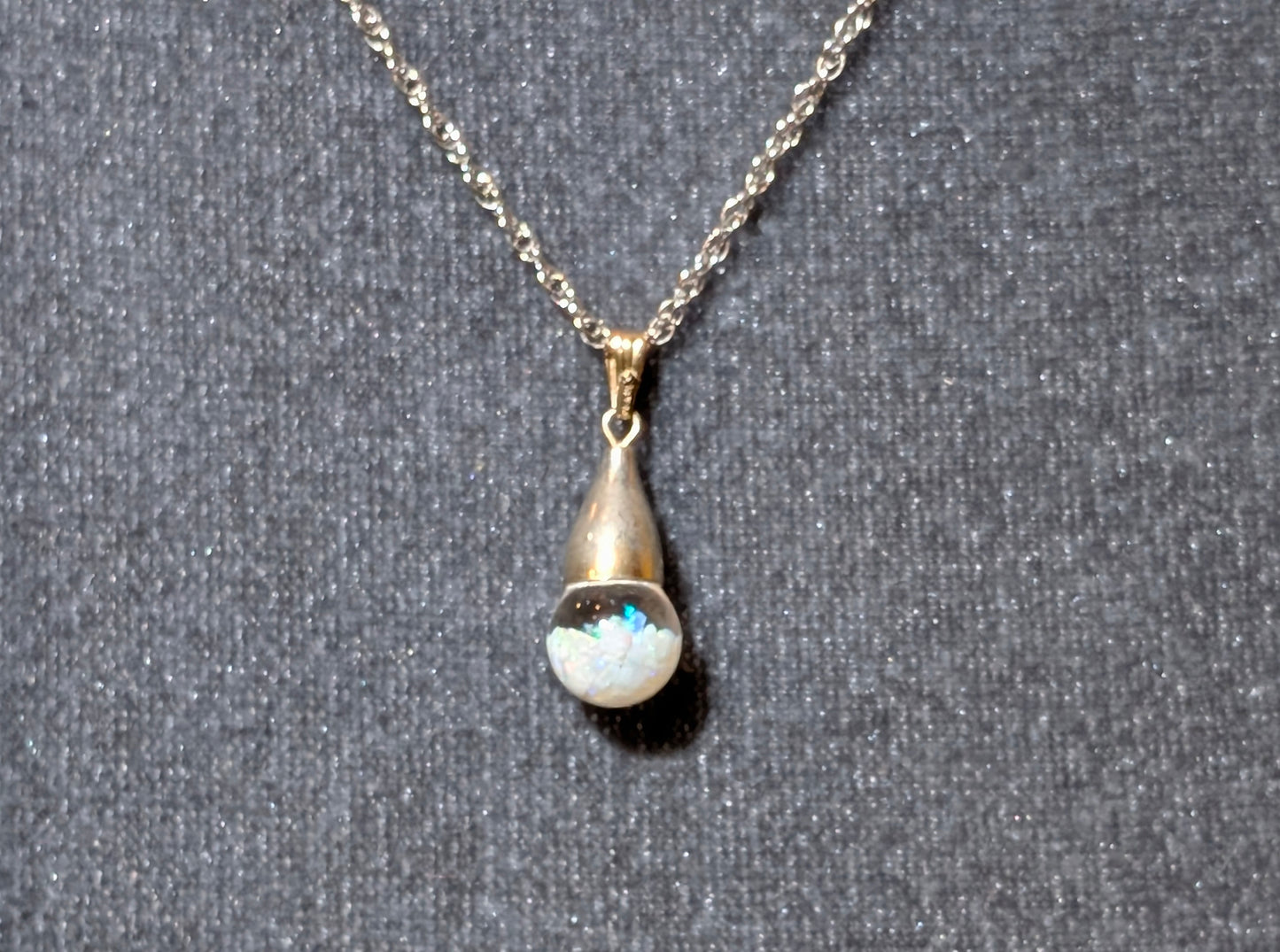 'FLOATING' MOP NECKLACE