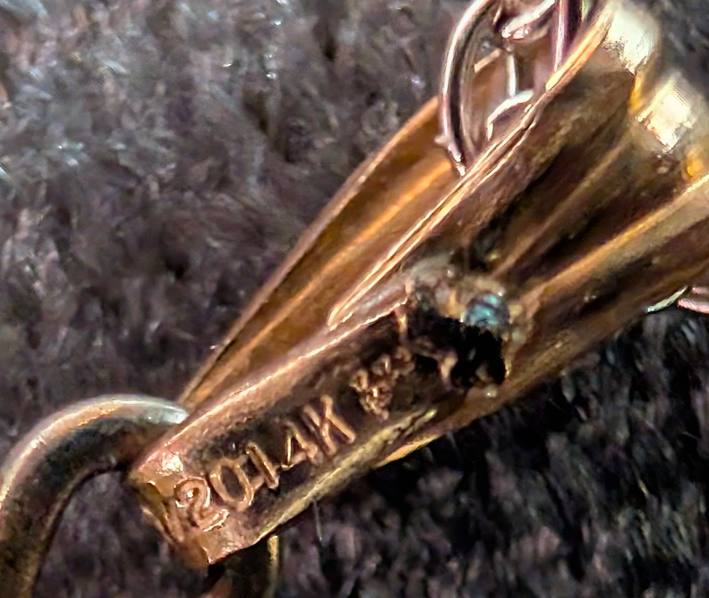 'FLOATING' MOP NECKLACE