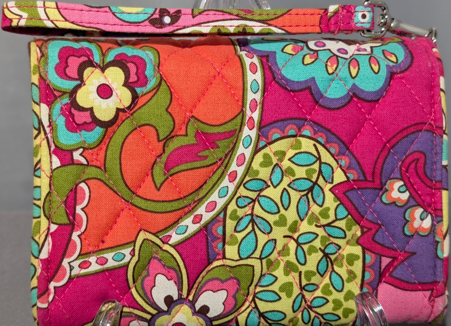 VERA BRADLEY YOUR TURN LOCK WRISTLET