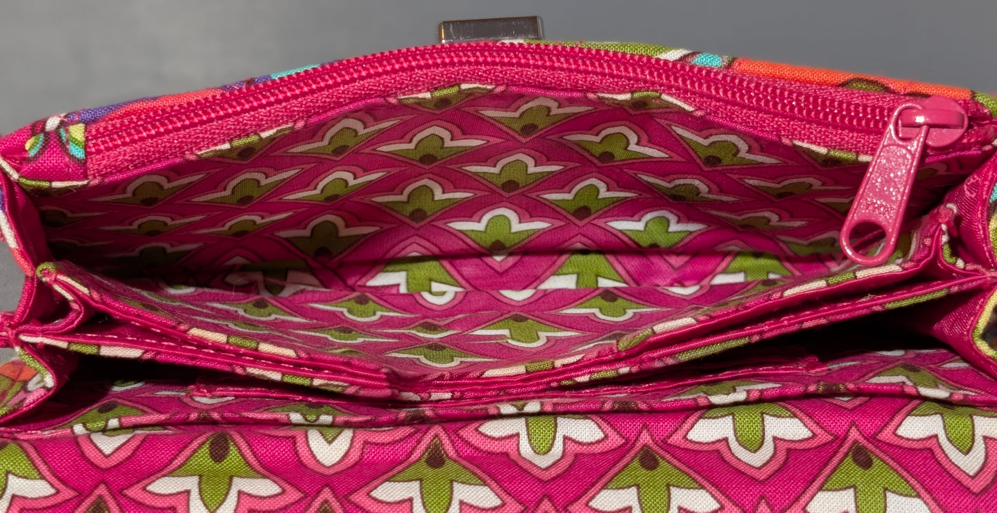 VERA BRADLEY YOUR TURN LOCK WRISTLET