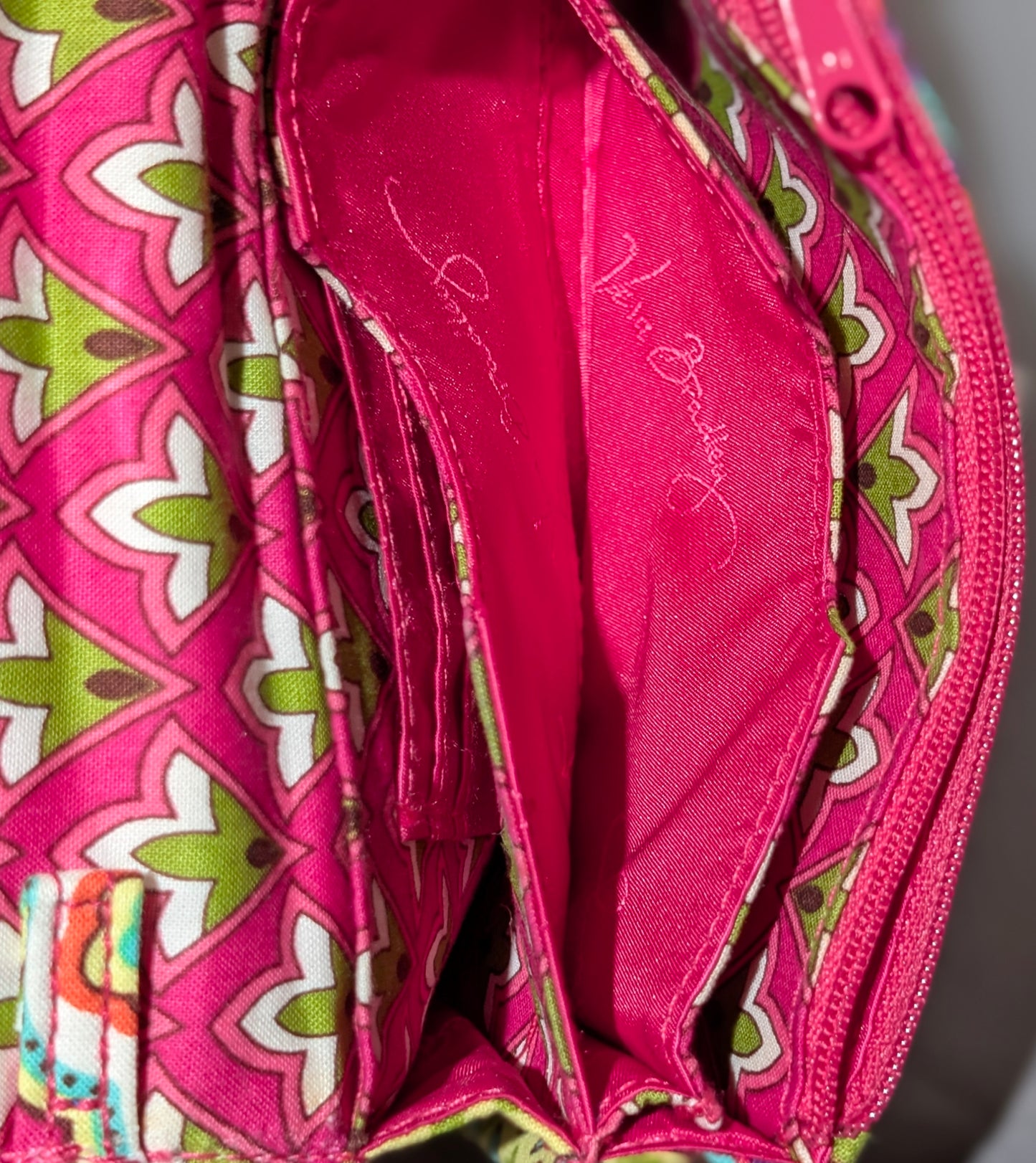VERA BRADLEY YOUR TURN LOCK WRISTLET