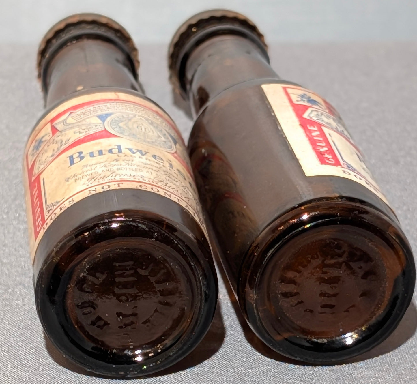 VTG BUDWEISER SALT & PEPPER SHAKER SET