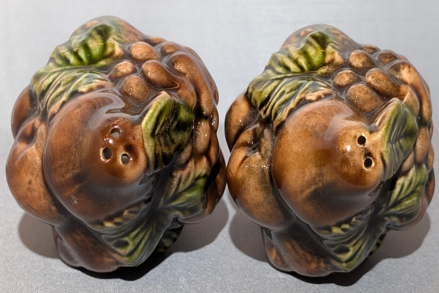 VTG 1960 INARCO FRUIT BASKET S&P SHAKERS