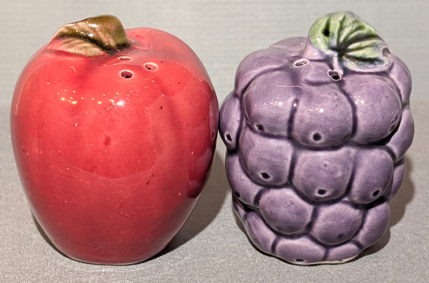 VTG ENESCO APPLE & GRAPE S&P SHAKERS