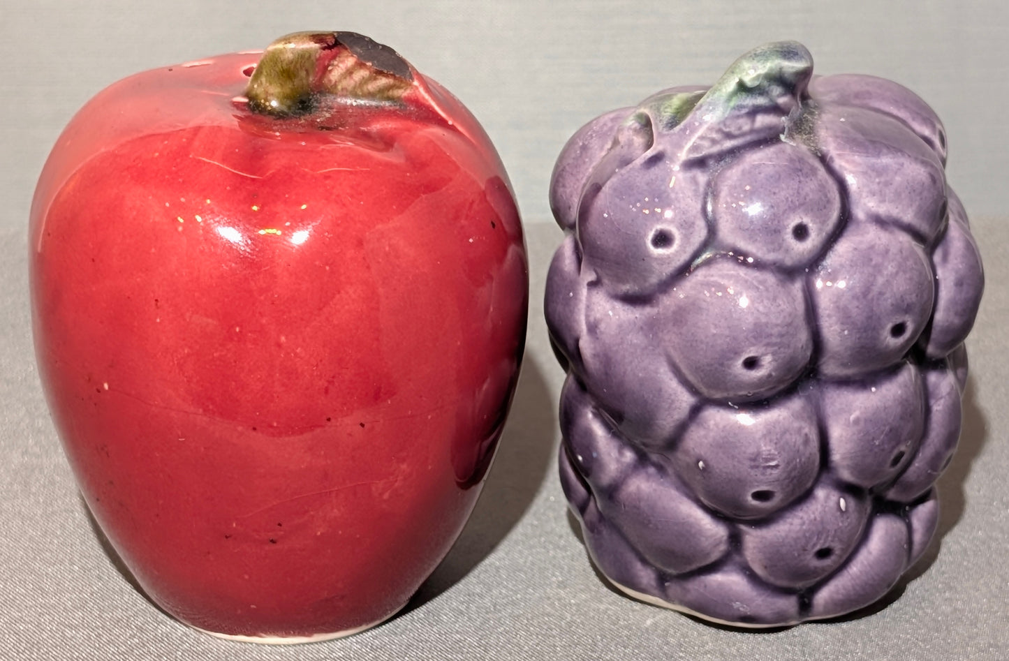 VTG ENESCO APPLE & GRAPE S&P SHAKERS