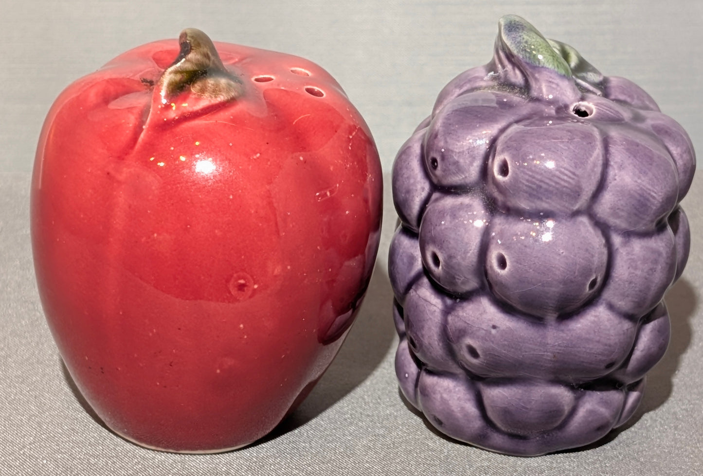 VTG ENESCO APPLE & GRAPE S&P SHAKERS