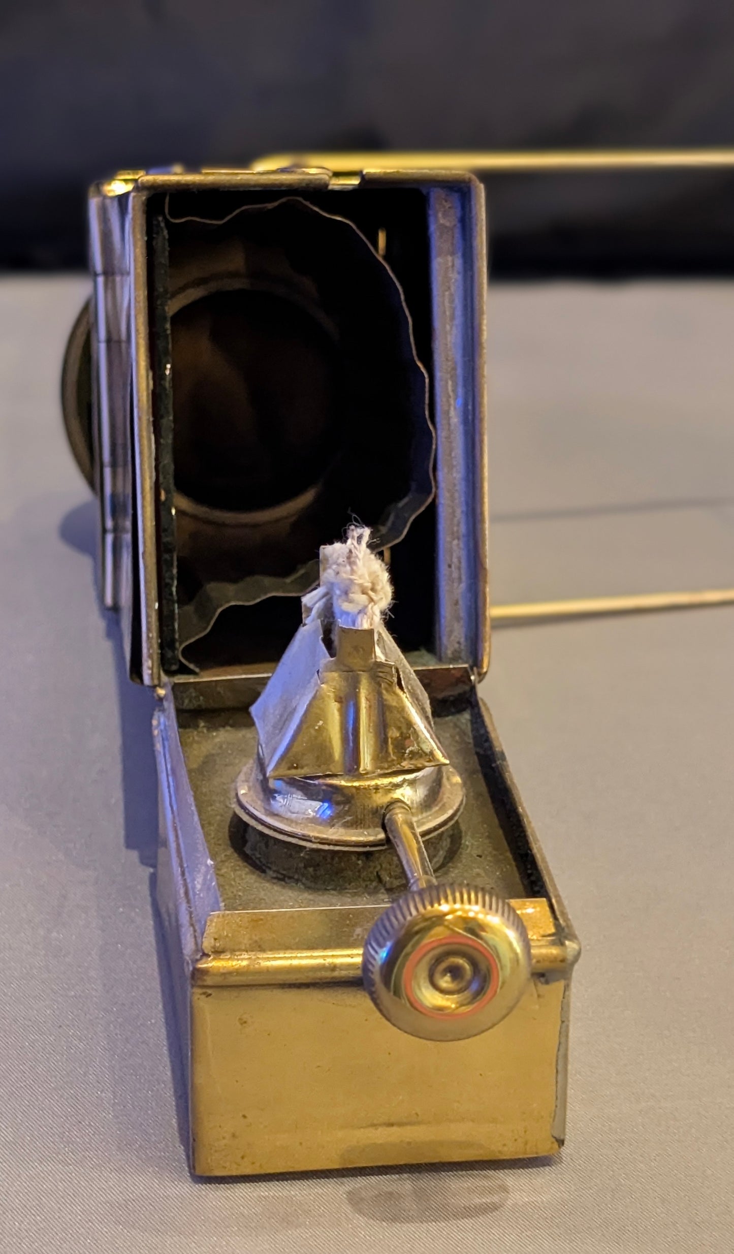1890-1910 VTG BRASS DARKROOM SAFE LIGHT