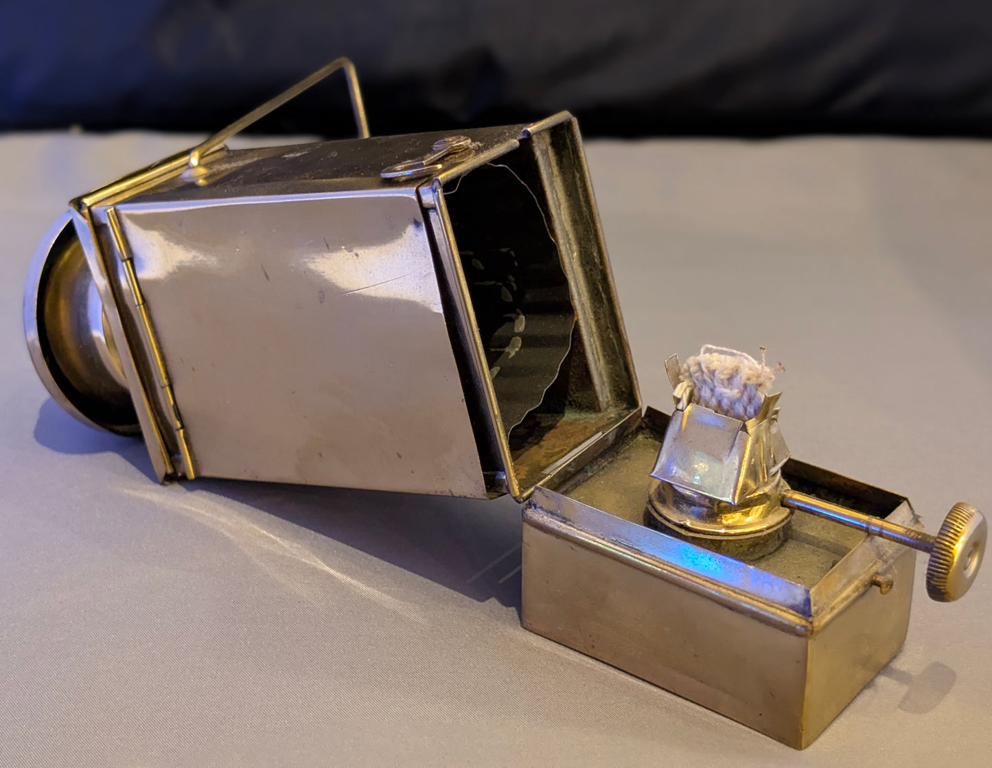 1890-1910 VTG BRASS DARKROOM SAFE LIGHT