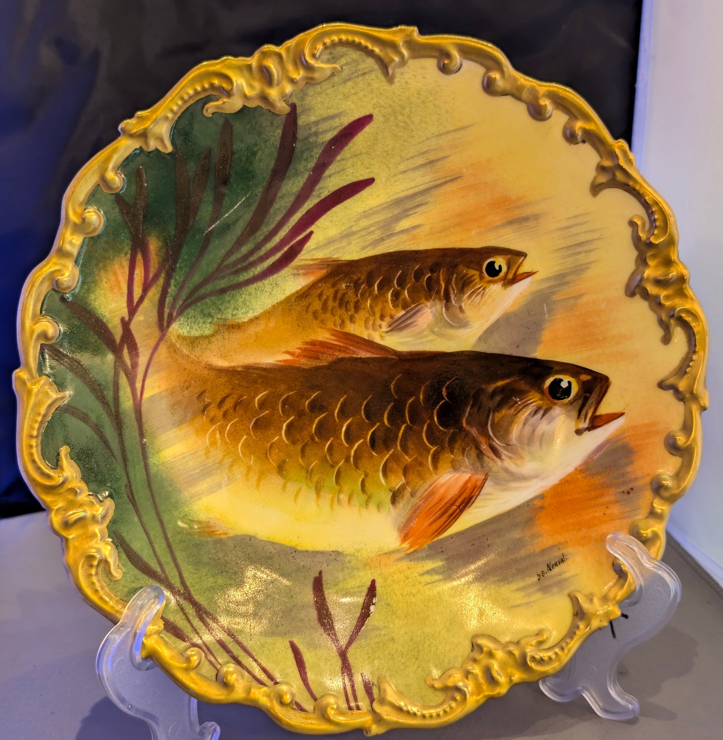 ANTIQUE C. 1920 LIMOGES HAND-PAINTED FISH PLATE