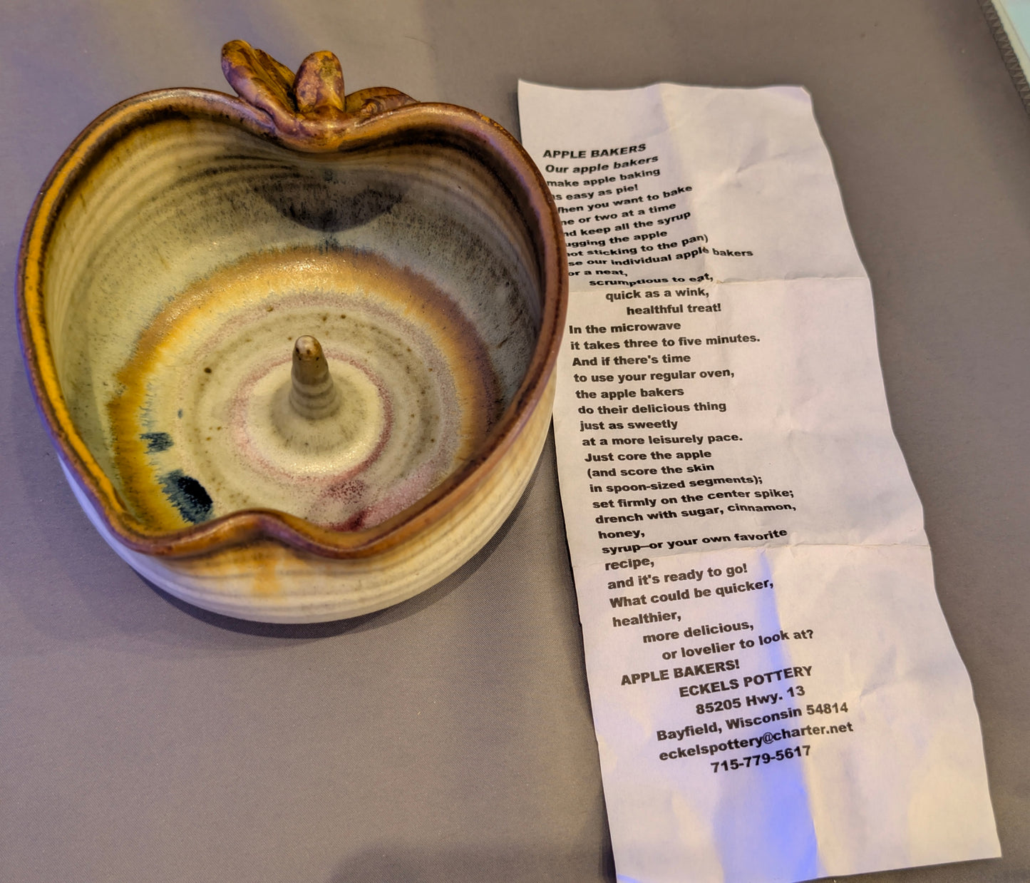 ECKELS POTTERY HAND-MADE BAKED APPLE DISH