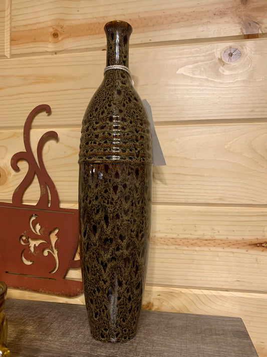 TALL SPOTTED NARROW NECK BOTTLE