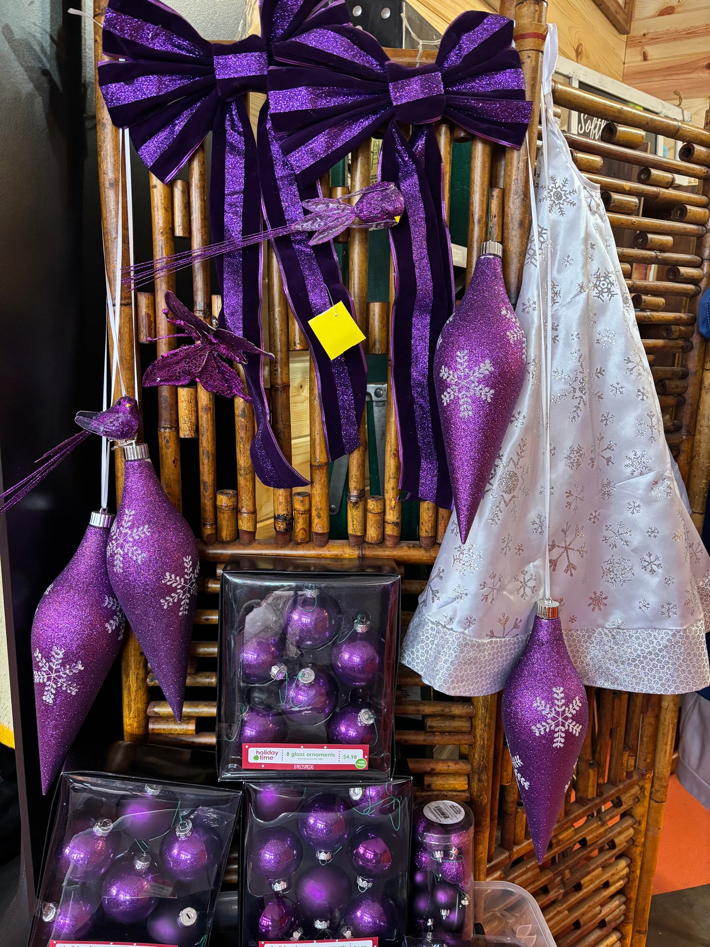 COMPLETE PURPLE TREE DECORATIONS
