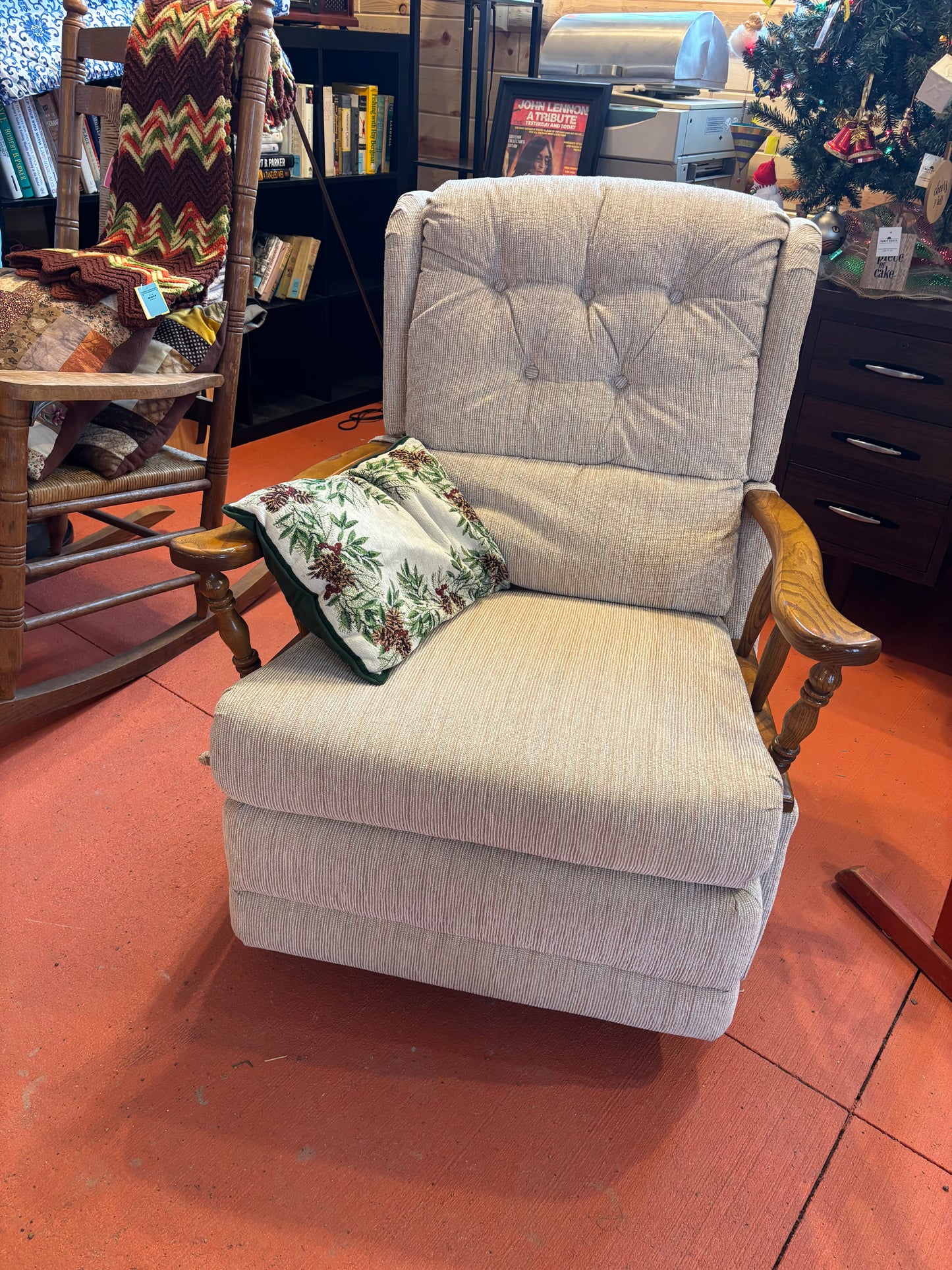 VINTAGE LAZYBOY SWIVEL ROCKER *MINT CONDITION*